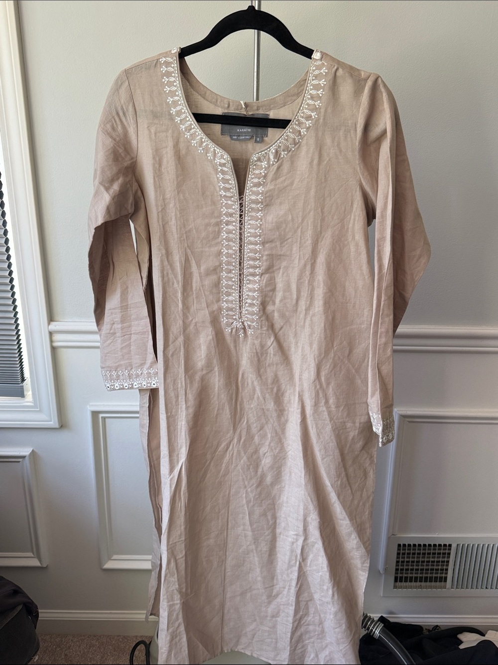 Amna Chaudhry Classic Embroidered Kurta